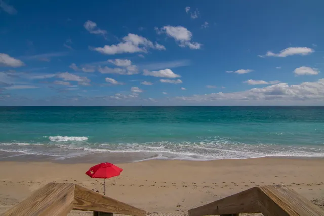 $850,000 | 3230 South Ocean Boulevard, Unit D511, Palm Beach, FL 33480