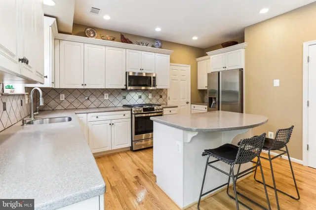 $999,900 | 10801 Torrance Drive, Kensington, MD 20895