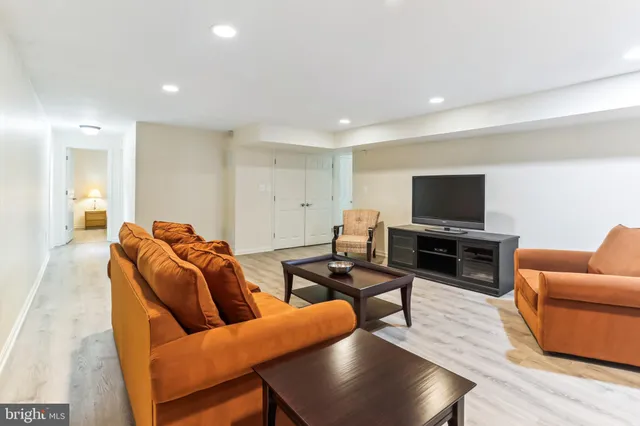 $999,900 | 10801 Torrance Drive, Kensington, MD 20895