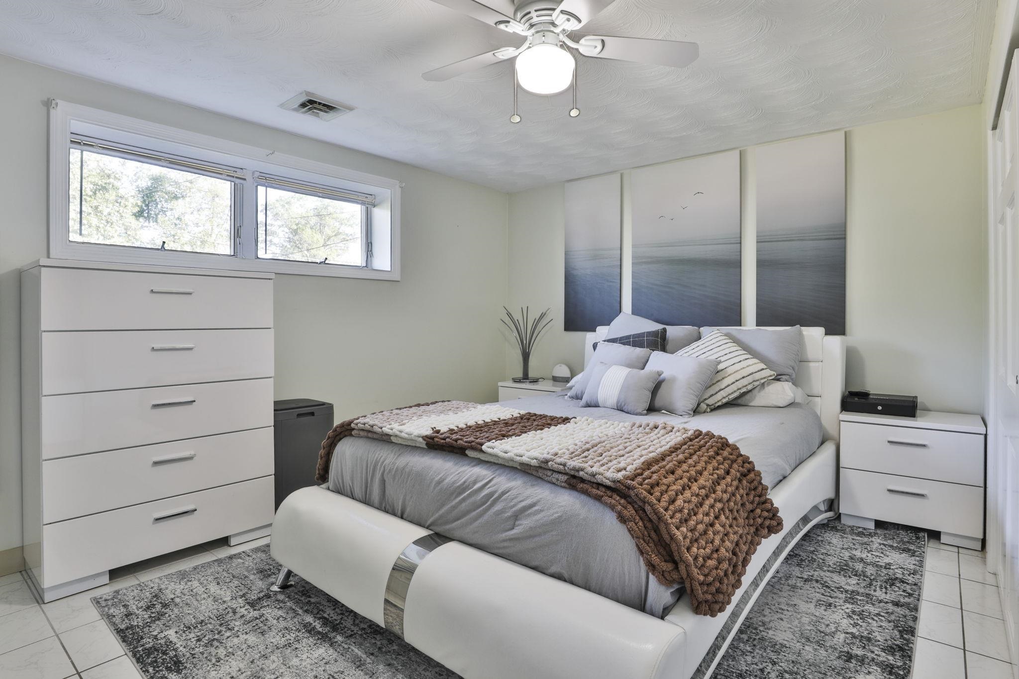 13 Irving Street Salem, NH 03079 - Photo 22 of 33