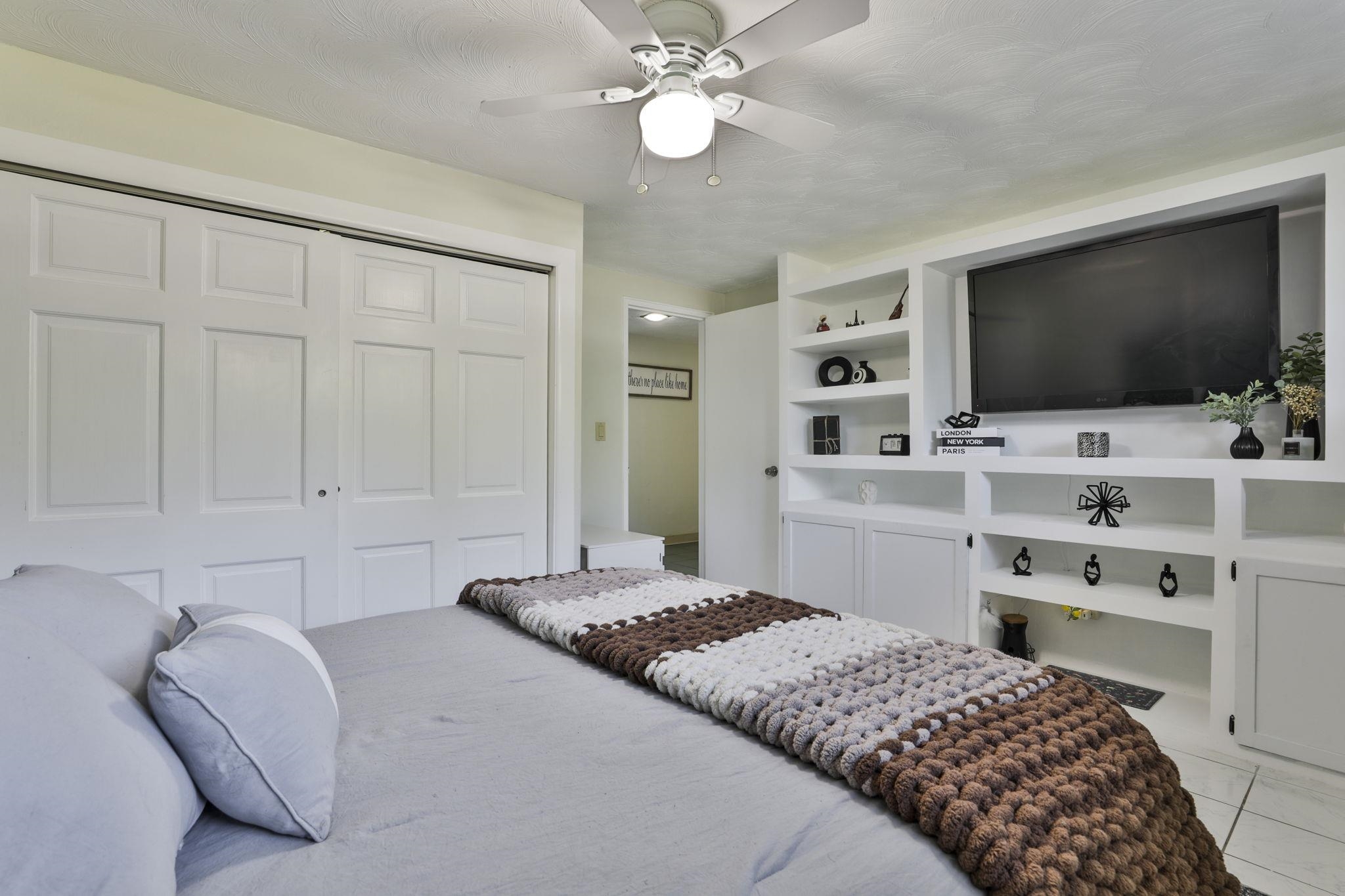 13 Irving Street Salem, NH 03079 - Photo 23 of 33