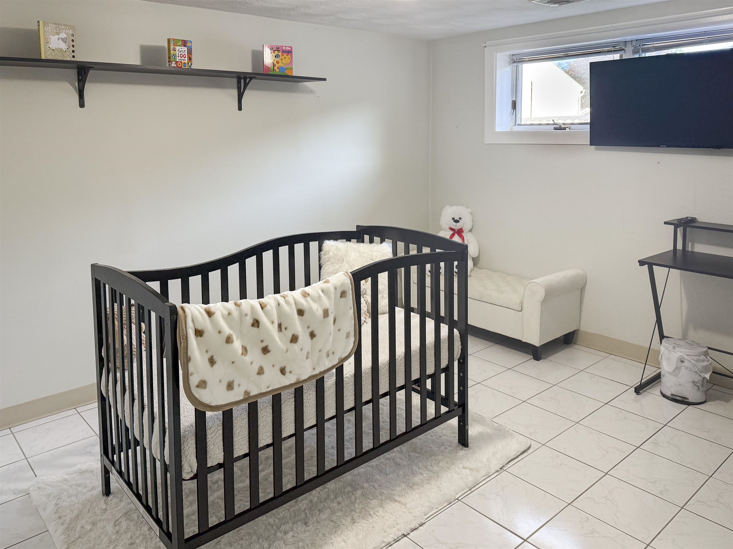 13 Irving Street Salem, NH 03079 - Photo 24 of 33