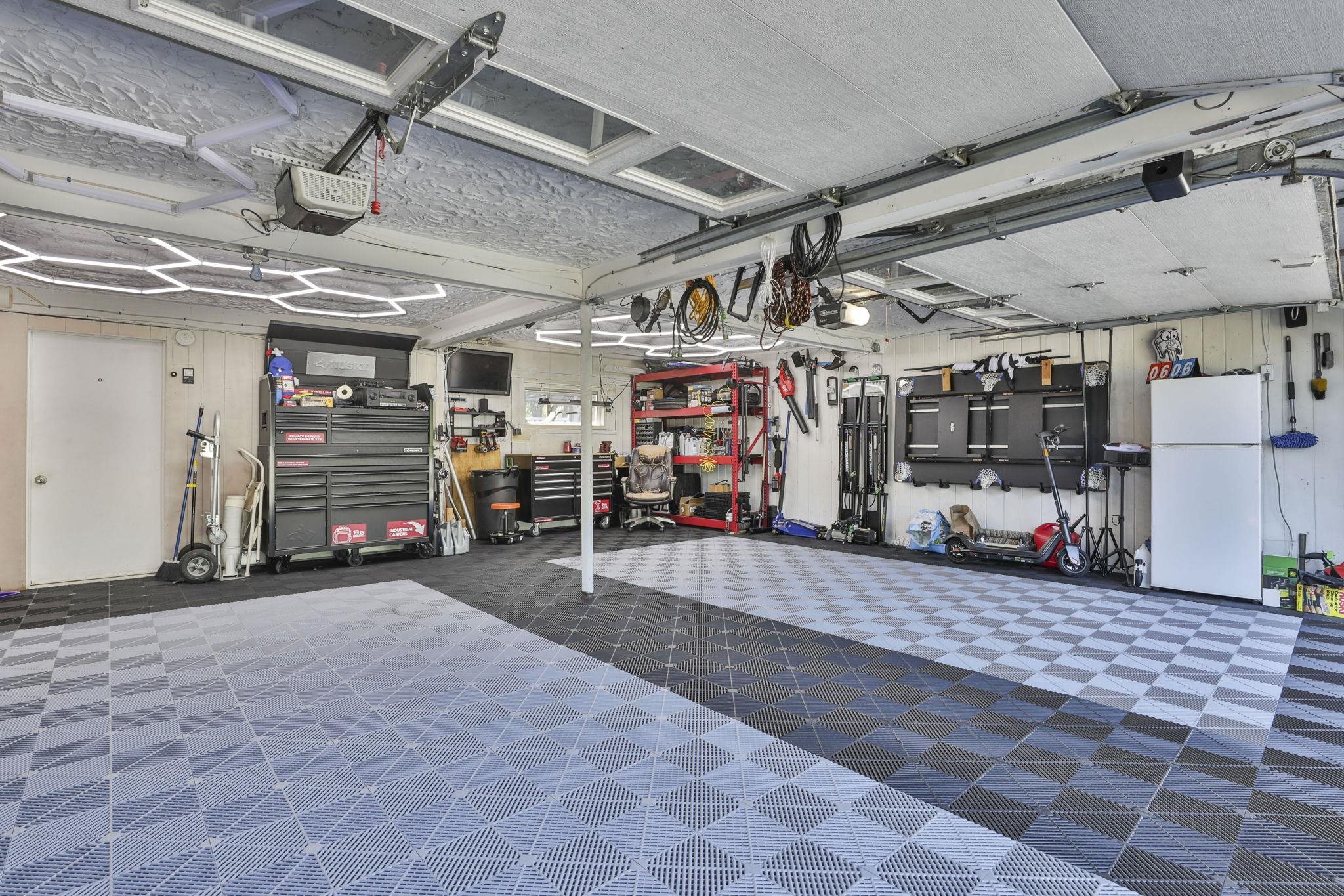 13 Irving Street Salem, NH 03079 - Photo 32 of 33