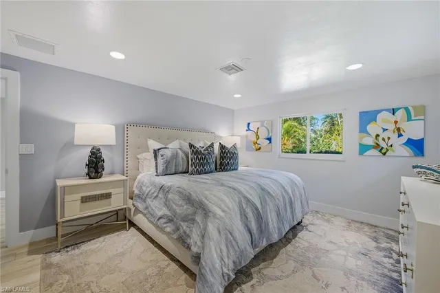 $2,600,000 | 517 Turtle Hatch Lane, Naples, FL 34103