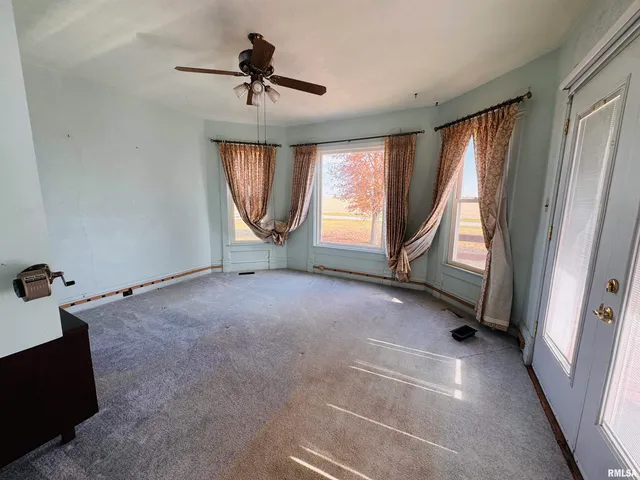 $325,000 | 10120 East 2250th Street, Adair, IL 61411