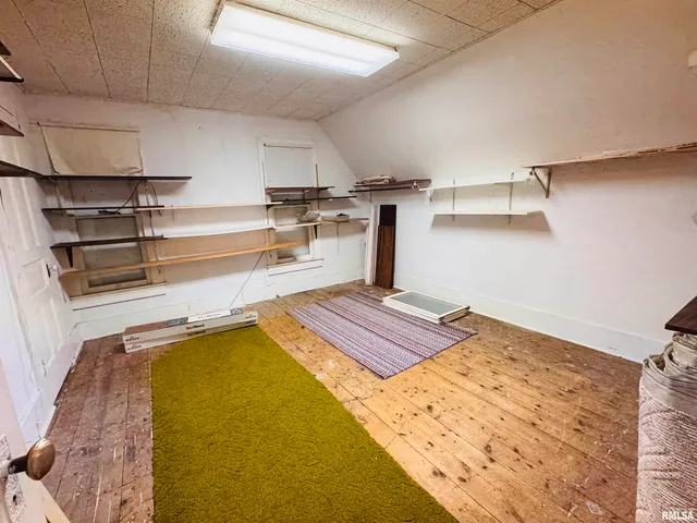 $325,000 | 10120 East 2250th Street, Adair, IL 61411