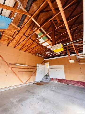 $325,000 | 10120 East 2250th Street, Adair, IL 61411