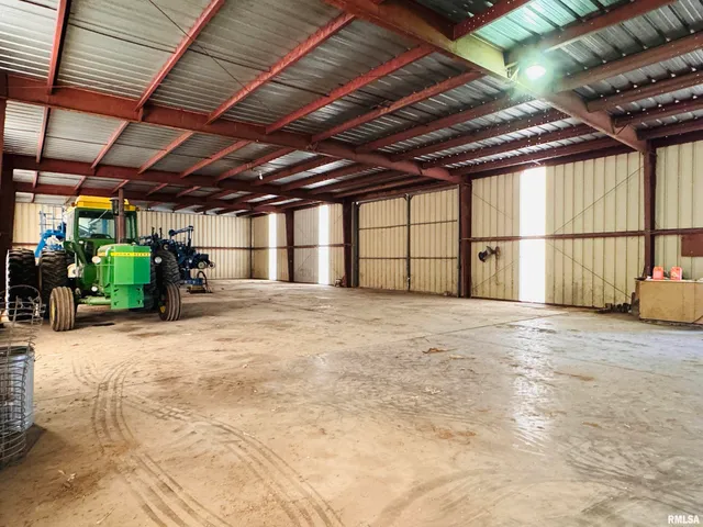 $325,000 | 10120 East 2250th Street, Adair, IL 61411