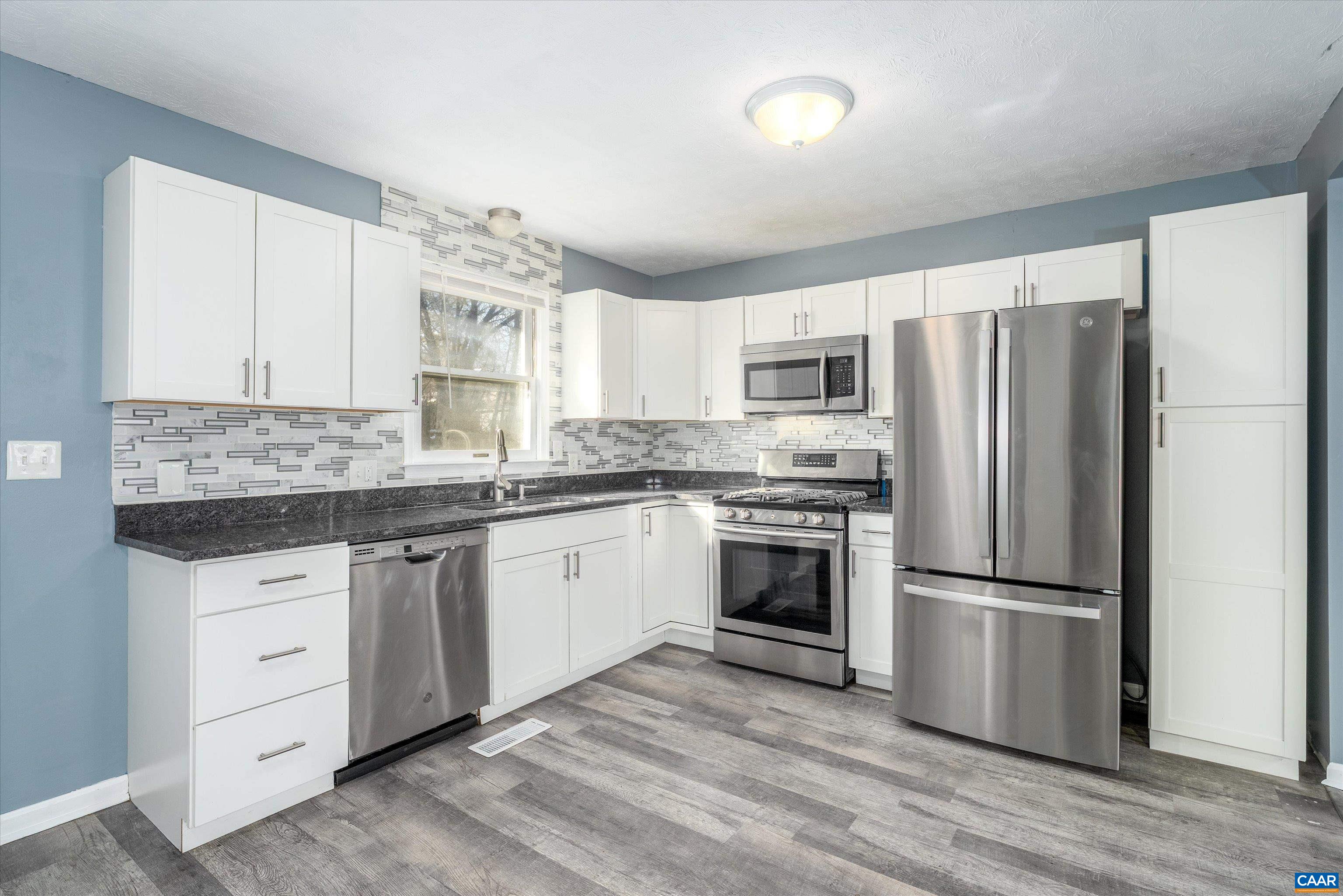 1424 B Street Waynesboro, VA 22980 - Photo 8 of 29