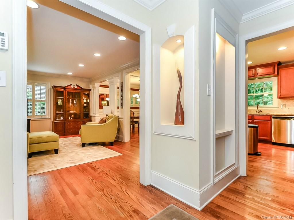 511 Merwick Circle Charlotte, NC 28211 - Photo 5 of 24