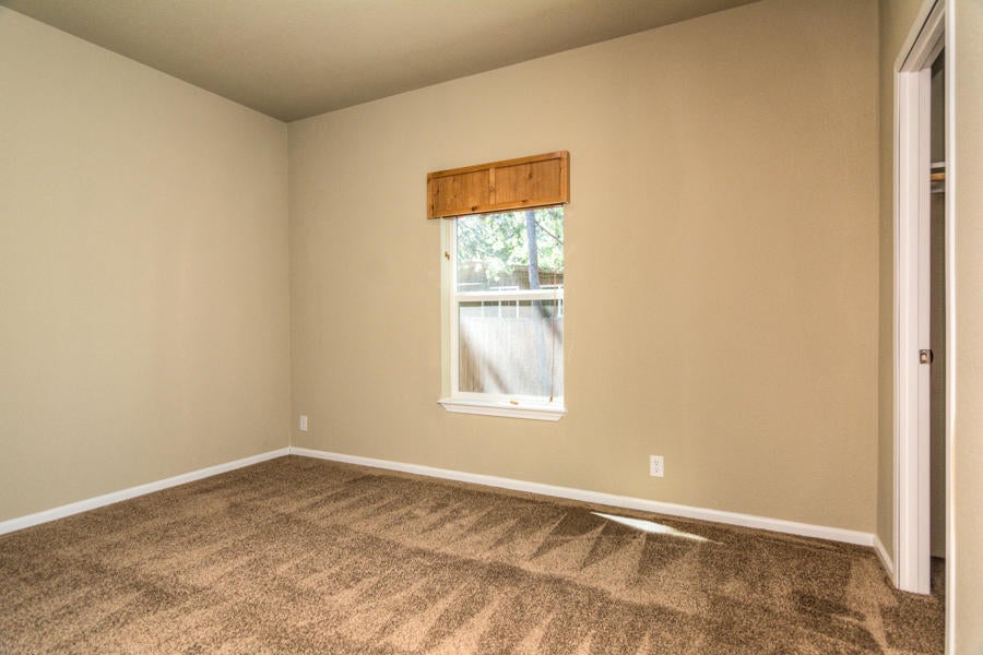 56264 Black Duck Road Bend, OR 97707 - Photo 25 of 31 The second Guest Room. Both Guest Rooms are on the opposite side of the home from the Master Suite.