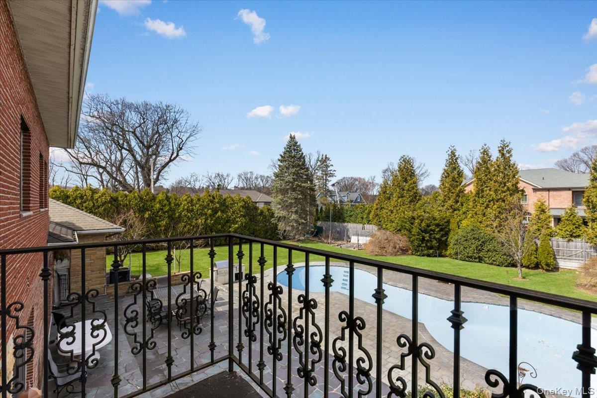 80 Dorset Road Scarsdale, NY 10583 - Photo 24 of 42