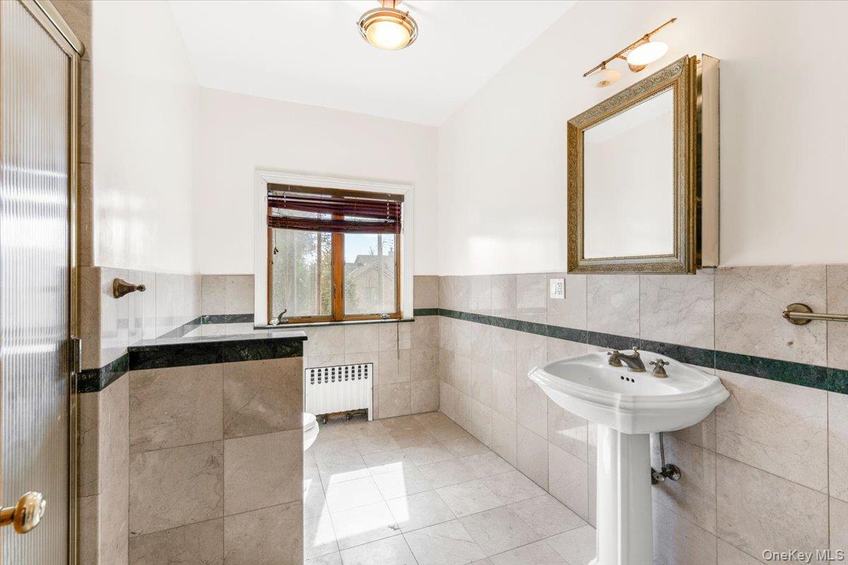 80 Dorset Road Scarsdale, NY 10583 - Photo 26 of 42