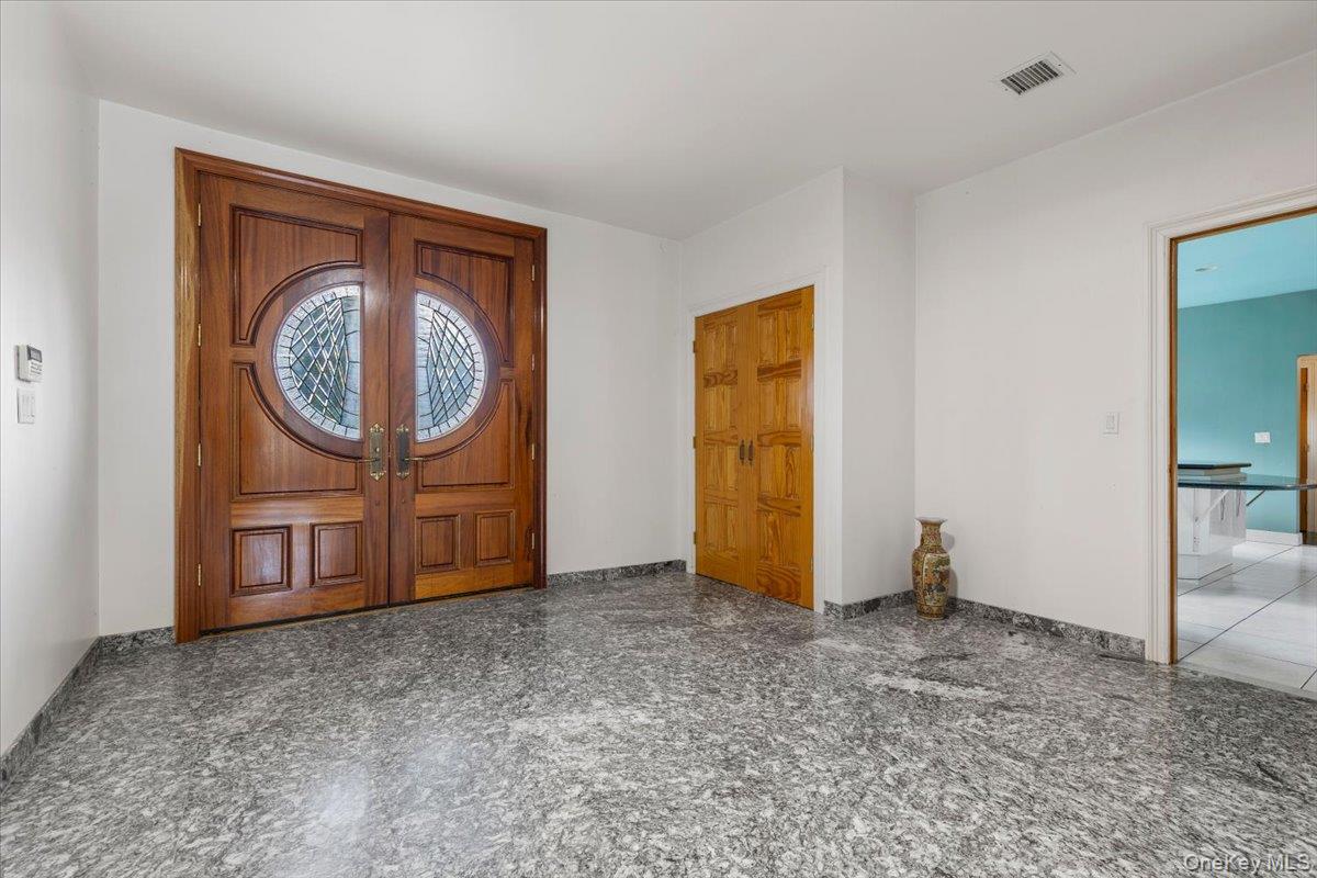 80 Dorset Road Scarsdale, NY 10583 - Photo 7 of 42 Grand entrance foyer