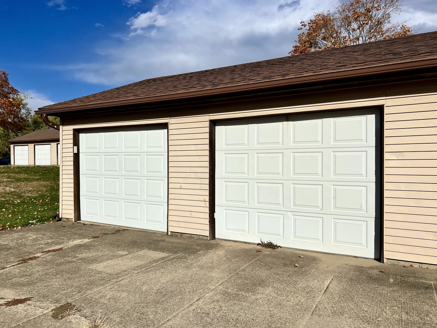 1202 Dean Drive Urbana, IL 61802 - Photo 2 of 6 a view of an empty room
