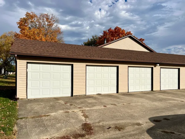 $29,900 | 1202 Dean Drive, Urbana, IL 61802