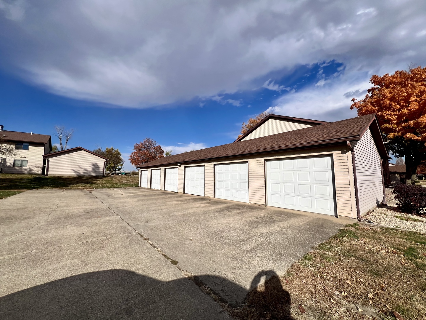 1202 Dean Drive Urbana, IL 61802 - Photo 6 of 6 a view of a livingroom with a patio and a yard
