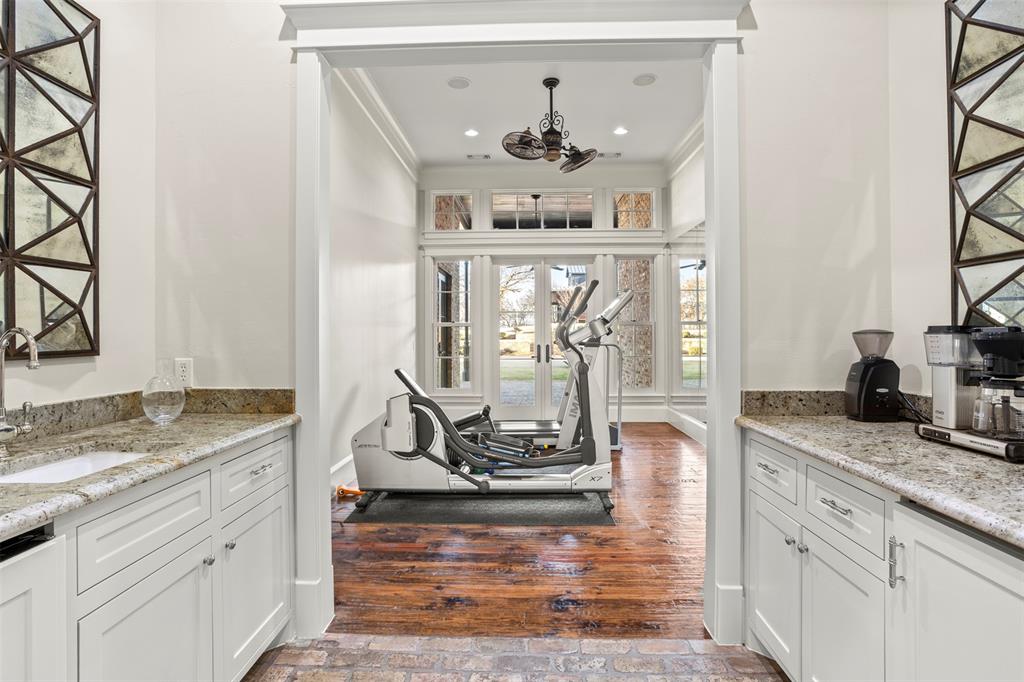 1096 Roadrunner Road Bartonville, TX 76226 - Photo 23 of 40