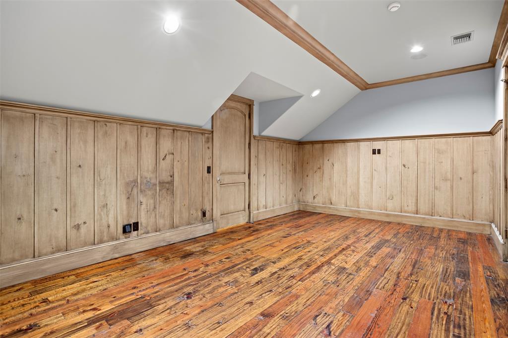 1096 Roadrunner Road Bartonville, TX 76226 - Photo 27 of 40 This space could be an additional bedroom. There is a full bath off this area and includes a second floor laundry.