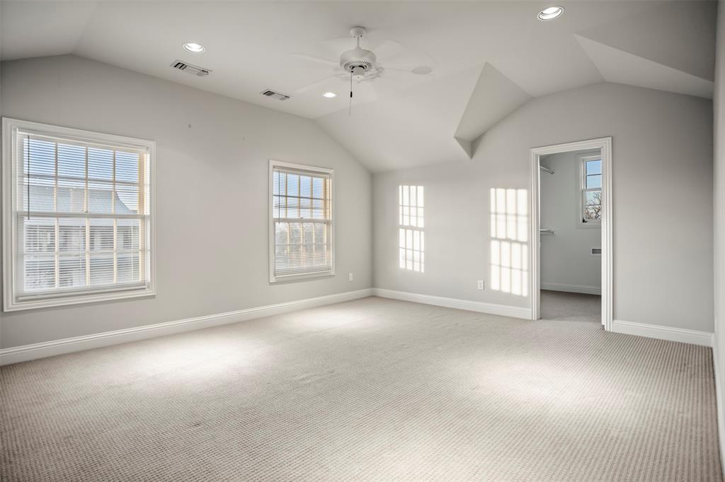 1096 Roadrunner Road Bartonville, TX 76226 - Photo 38 of 40 2nd floor garage apartment bedroom.