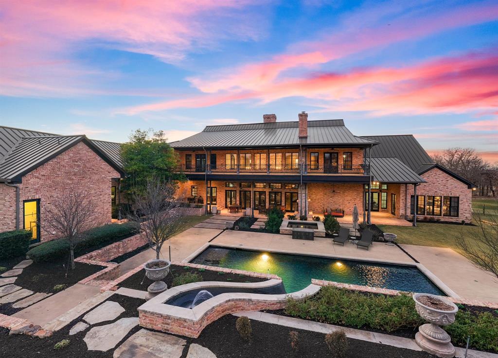 1096 Roadrunner Road Bartonville, TX 76226 - Photo 4 of 40