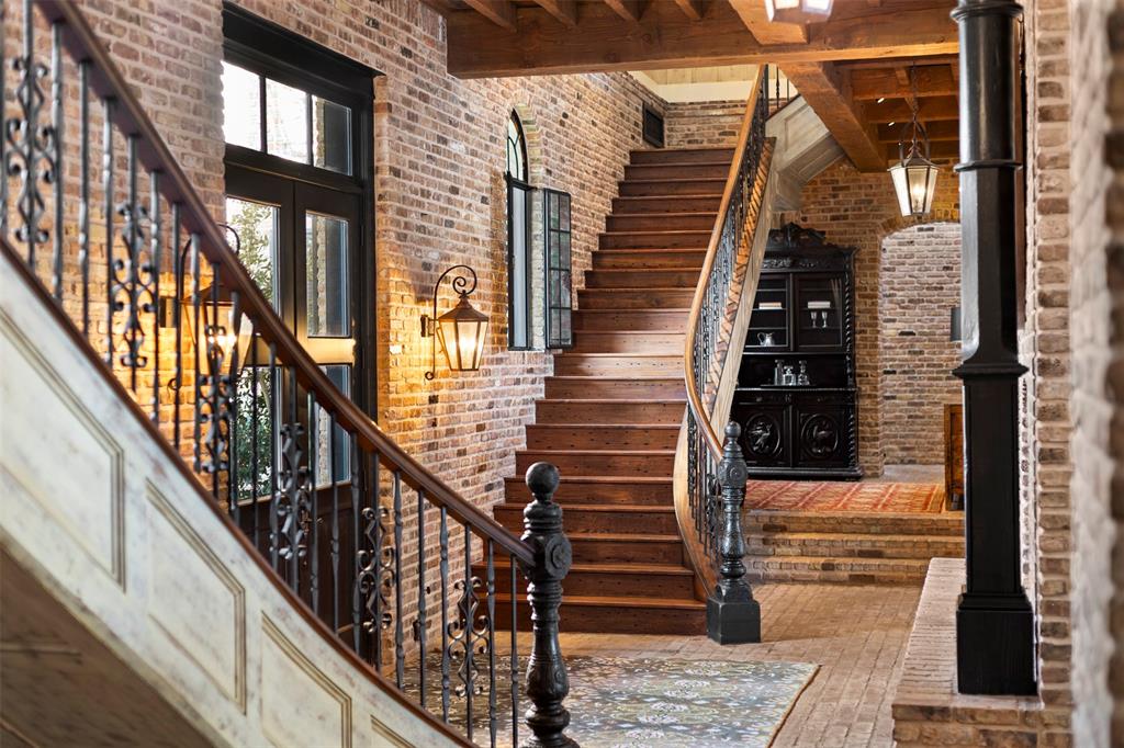 1096 Roadrunner Road Bartonville, TX 76226 - Photo 6 of 40