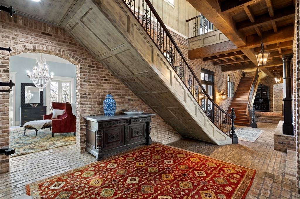 1096 Roadrunner Road Bartonville, TX 76226 - Photo 8 of 40