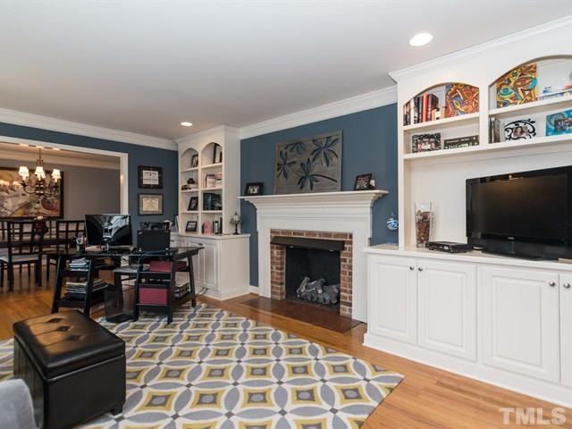 4516 Pitt Street Raleigh, NC 27609 - Photo 2 of 24 Living Room