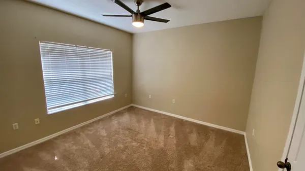 $1,800 | 10000 Southwest 52nd Avenue, Unit 76, Gainesville, FL 32608