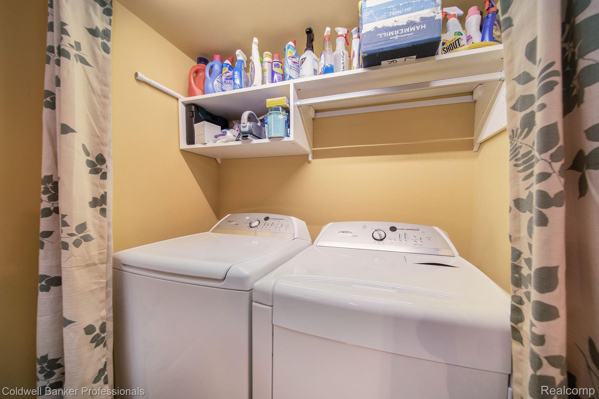 714 North Main Street, Unit 312 Rochester, MI 48307 - Photo 20 of 25 in-unit laundry