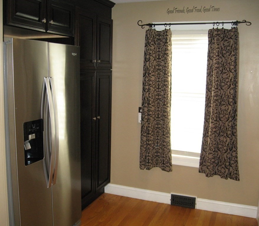 95 Grandview Street Springfield, MA 01118 - Photo 10 of 30 a view of a entryway door
