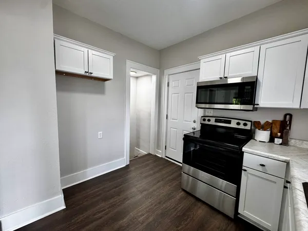 $184,700 | 2038 North Myrtle Street, Davenport, IA 52804