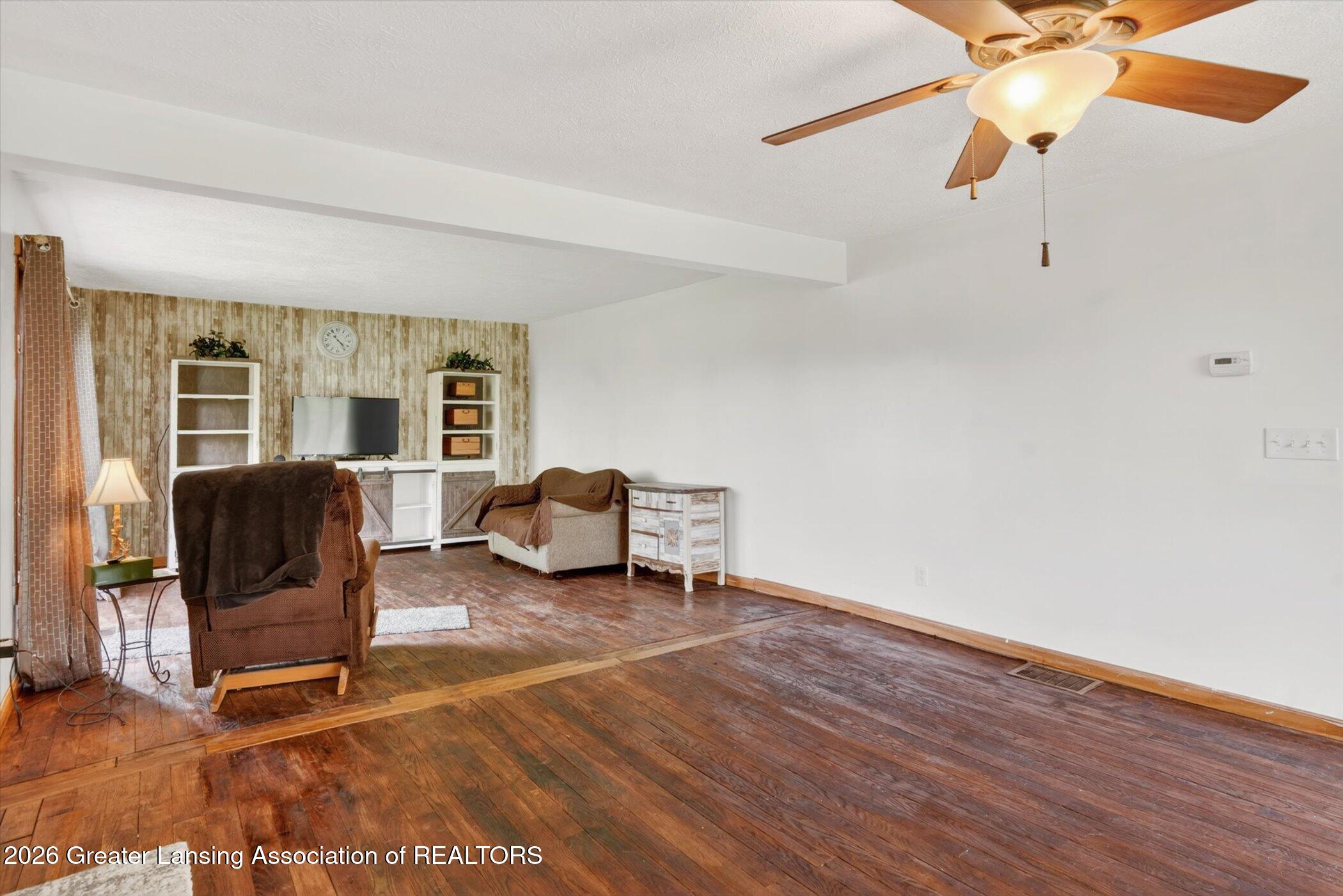 6834 North Wacousta Road Fowler, MI 48835 - Photo 8 of 51 08-6834-N-Wacousta-Rd-WindowStill-Photog