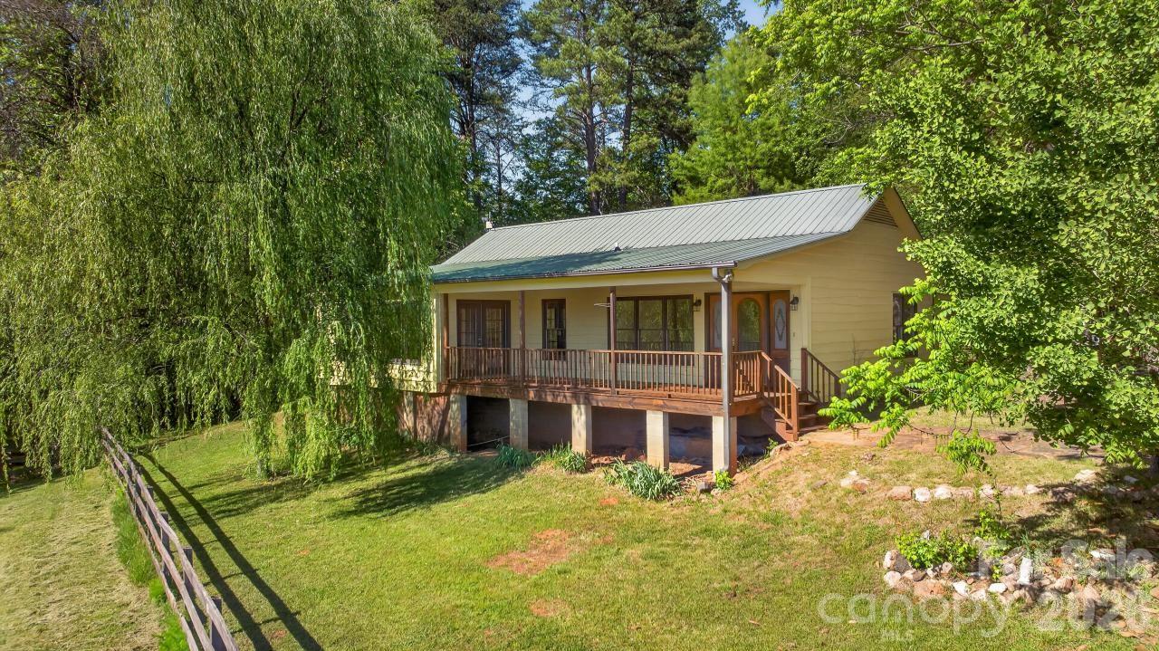 3205 Collinsville Road Columbus, NC 28722 - Photo 2 of 45