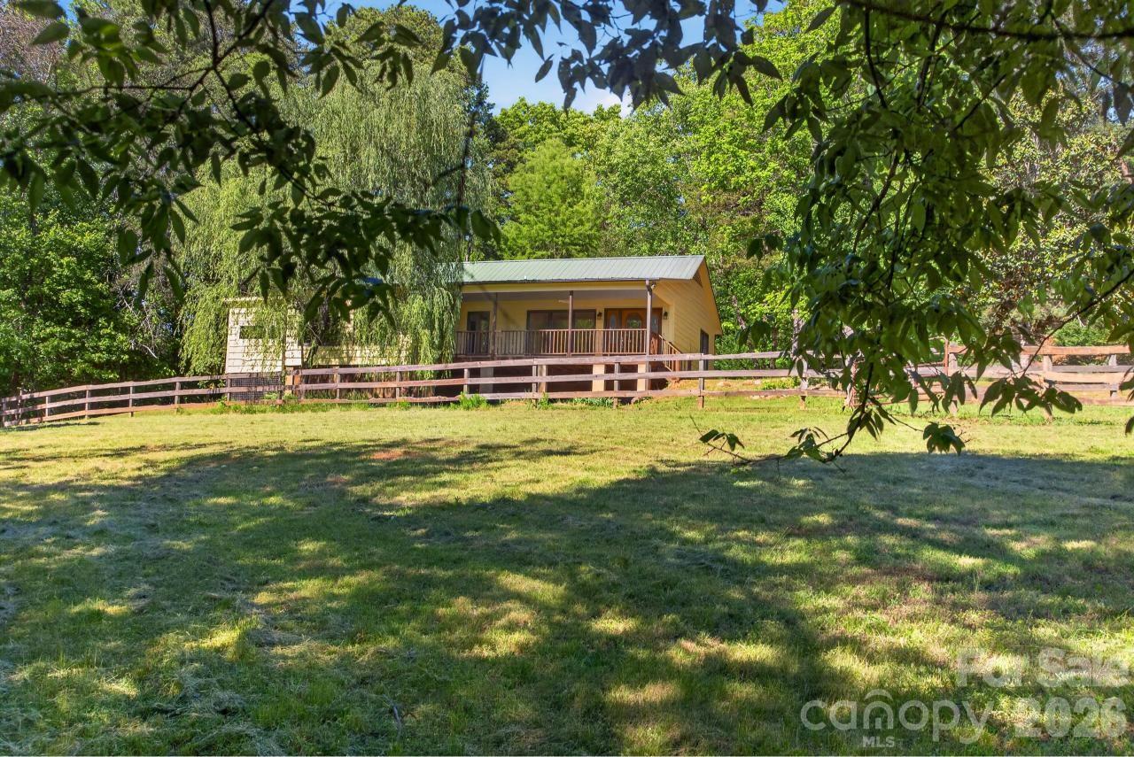 3205 Collinsville Road Columbus, NC 28722 - Photo 3 of 45