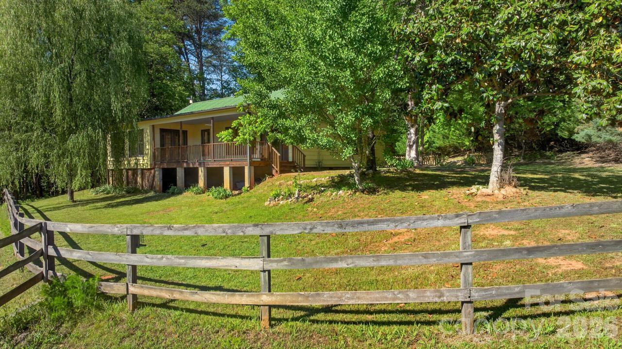 3205 Collinsville Road Columbus, NC 28722 - Photo 4 of 45