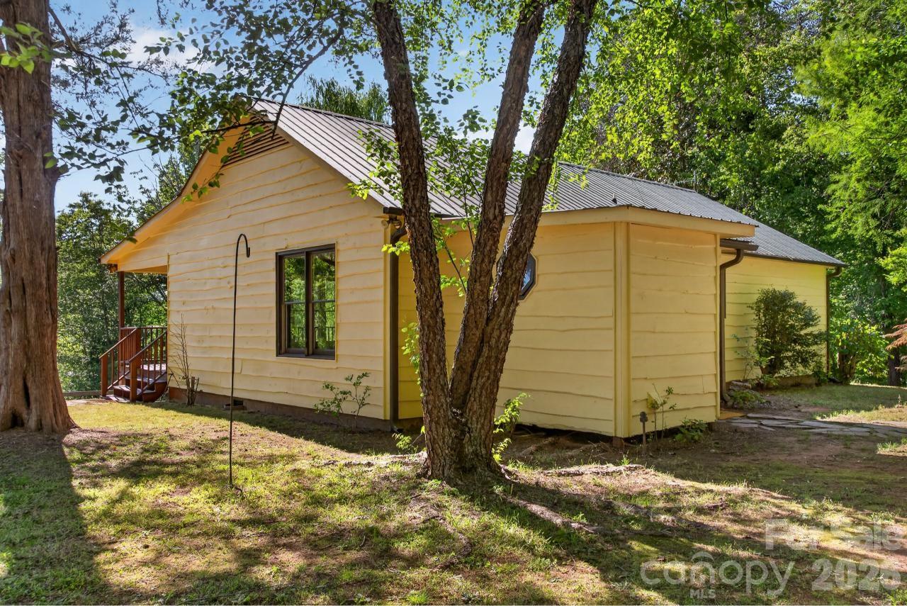 3205 Collinsville Road Columbus, NC 28722 - Photo 6 of 45