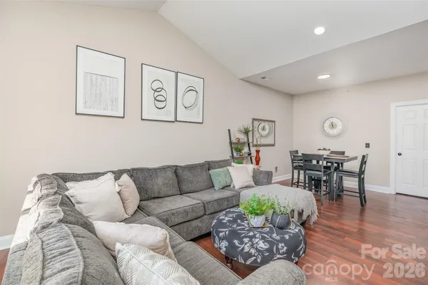 $208,000 | 6730 Mallard Park Drive, Charlotte, NC 28262