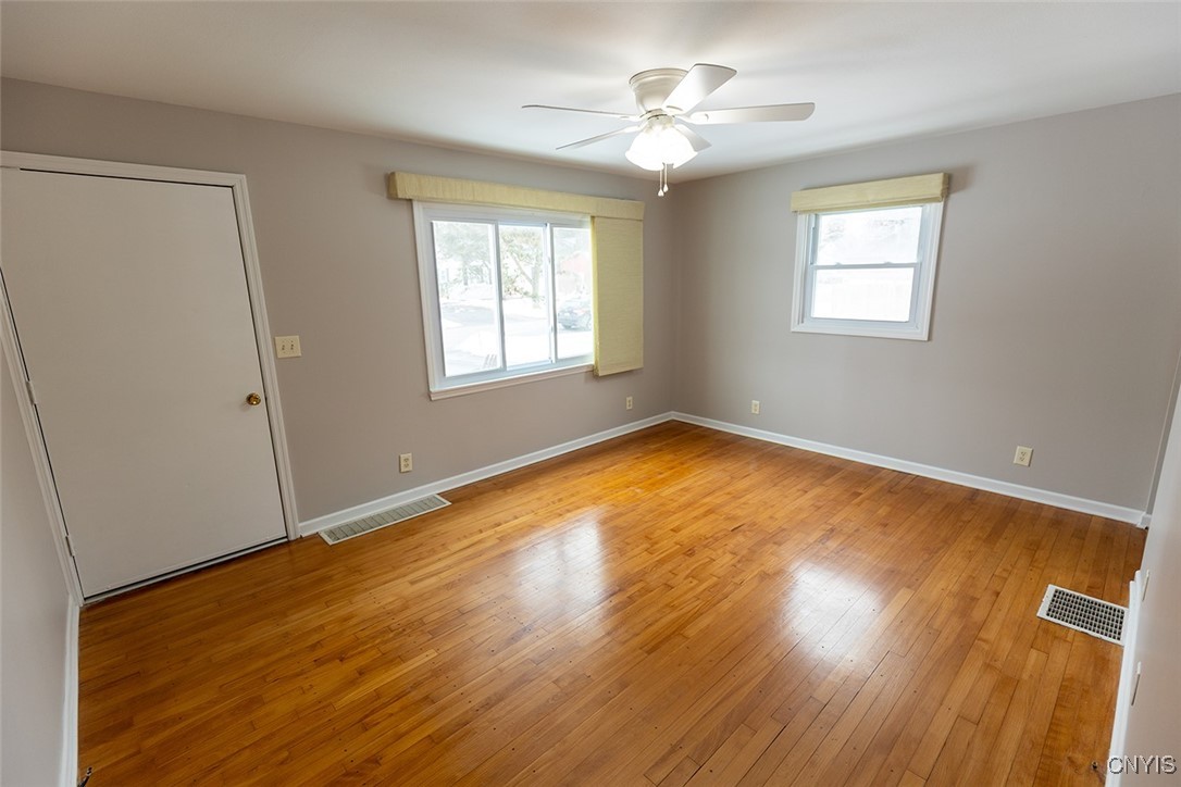 409 Calhoun Street De Witt, NY 13057 - Photo 7 of 28