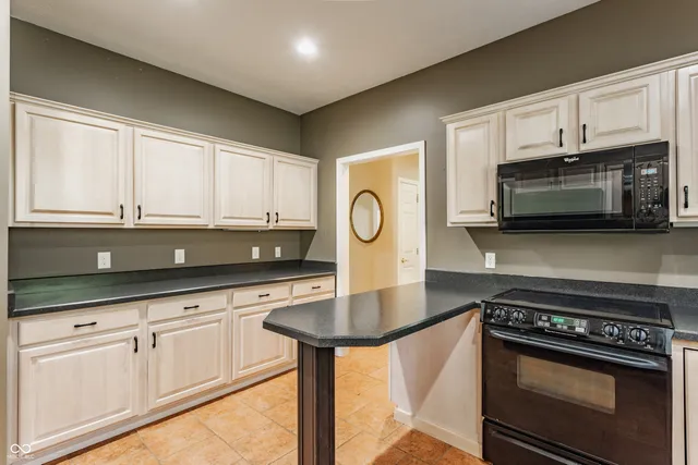 $415,000 | 8102 Woodcreek Drive, Indianapolis, IN 46256