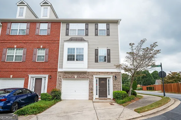 $2,500 | 2213 Leicester Way Southeast, Atlanta, GA 30316
