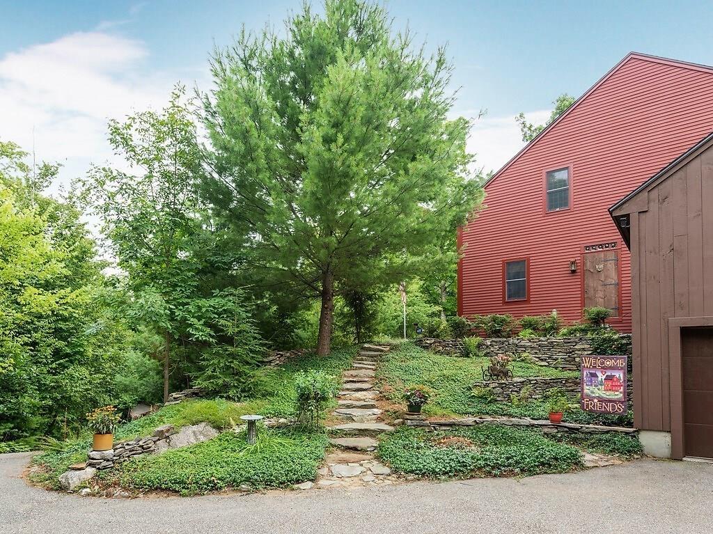 106 Five Bridge Road Brimfield, MA 01010 - Photo 3 of 42 Gallery Image 3