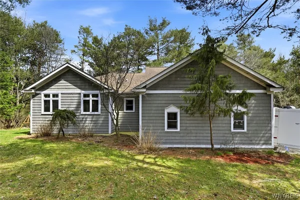 $450,000 | 511 Bowen Road, Elma, NY 14052