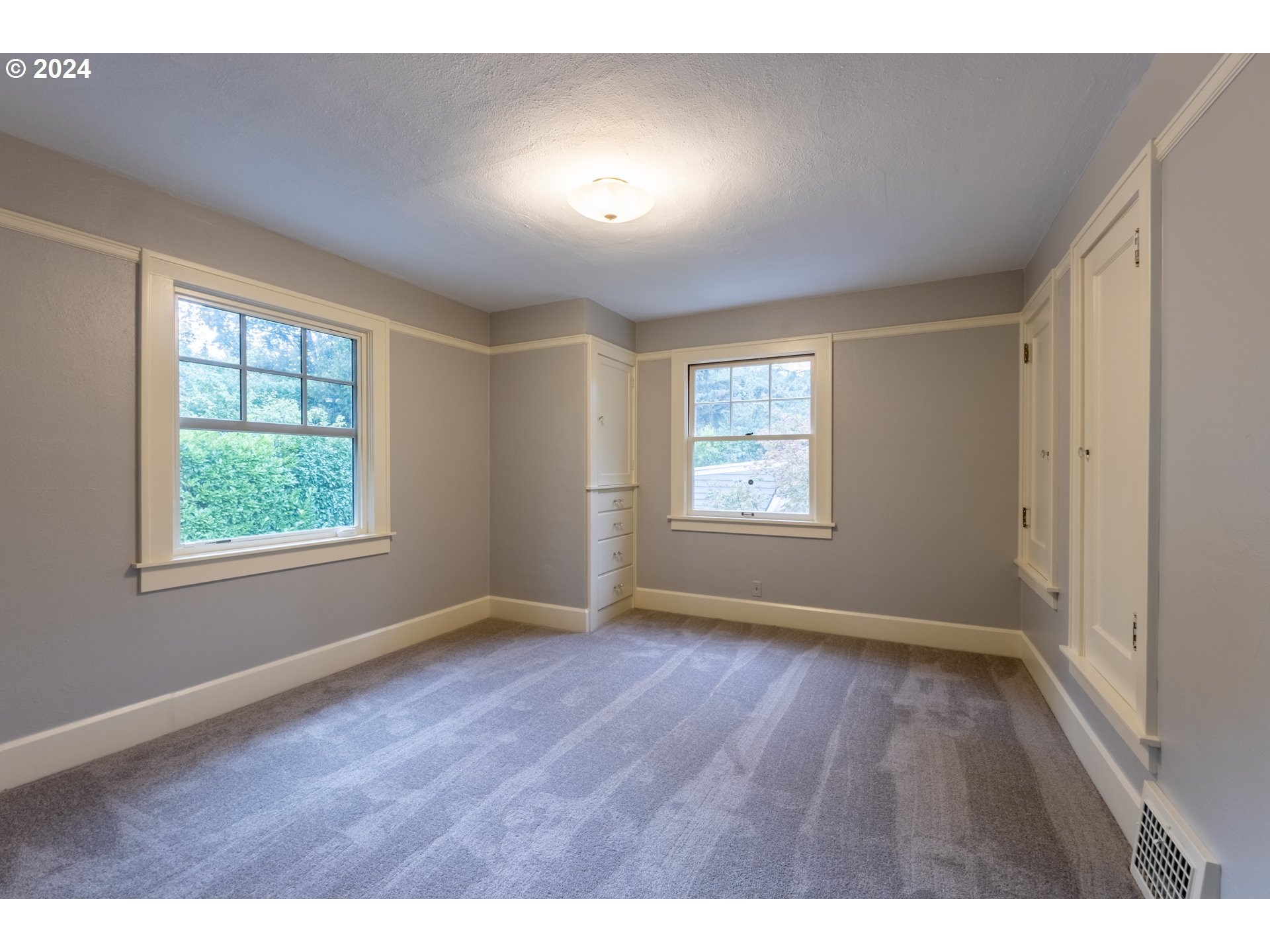 6865 Southwest Canyon Drive Portland, OR 97225 - Photo 32 of 36