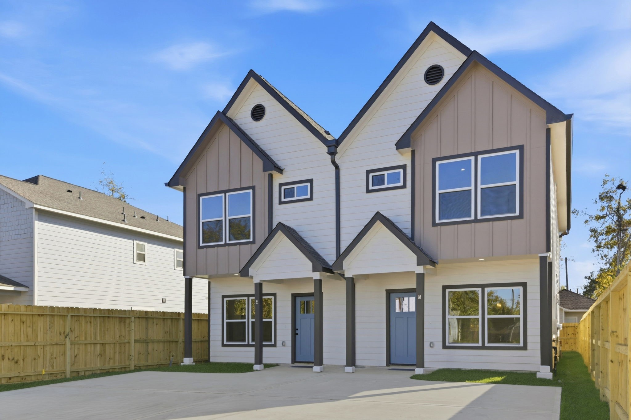 7958 Henson Street, Unit A/B Houston, TX 77028 - Photo 2 of 42