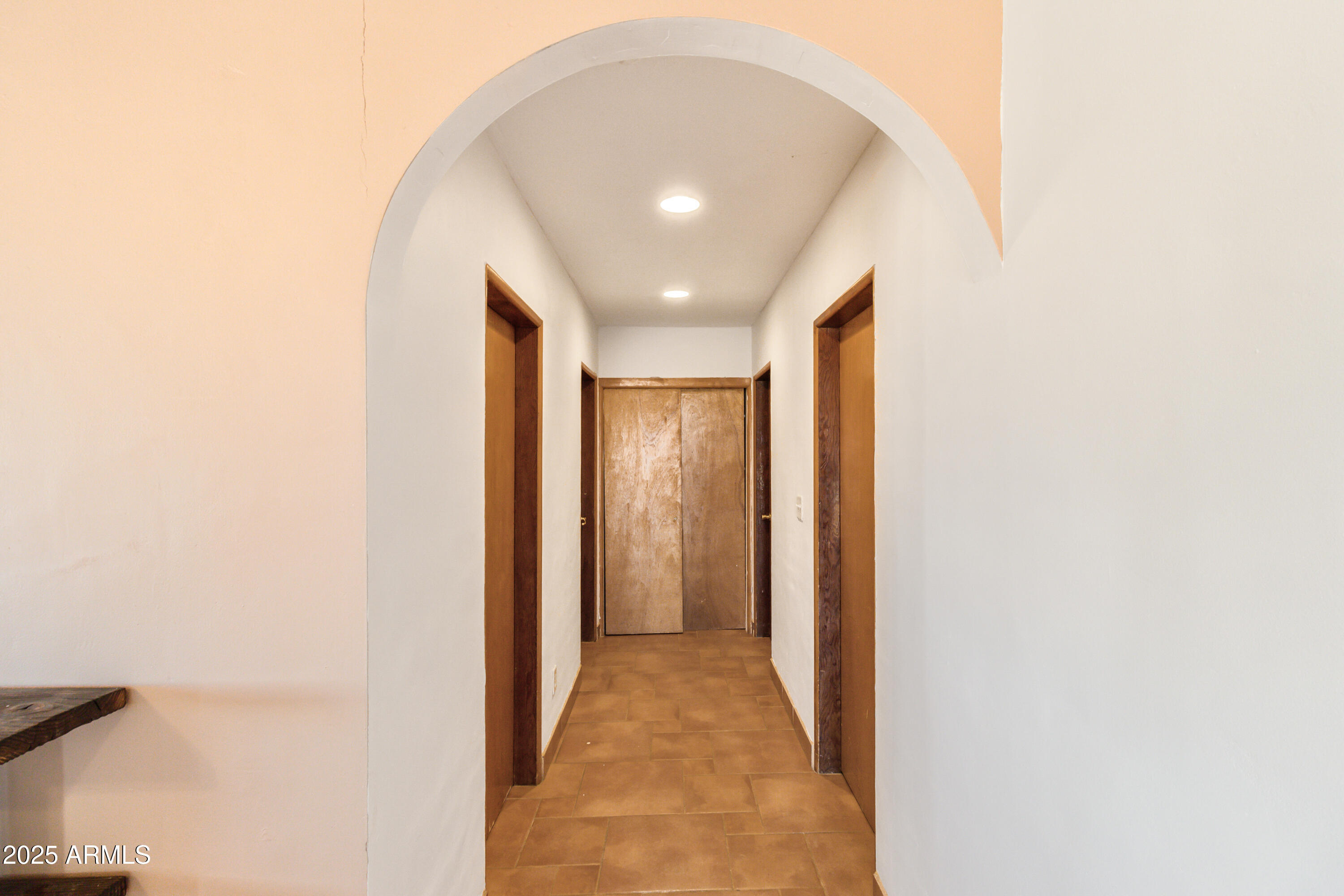 4842 West Gleeson Road Elfrida, AZ 85610 - Photo 39 of 51 a view of a hallway
