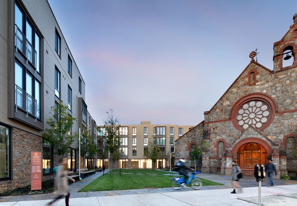 7 Beech Street, Unit 211 Cambridge, MA 02140 - Photo 7 of 7 a view of a building with a street