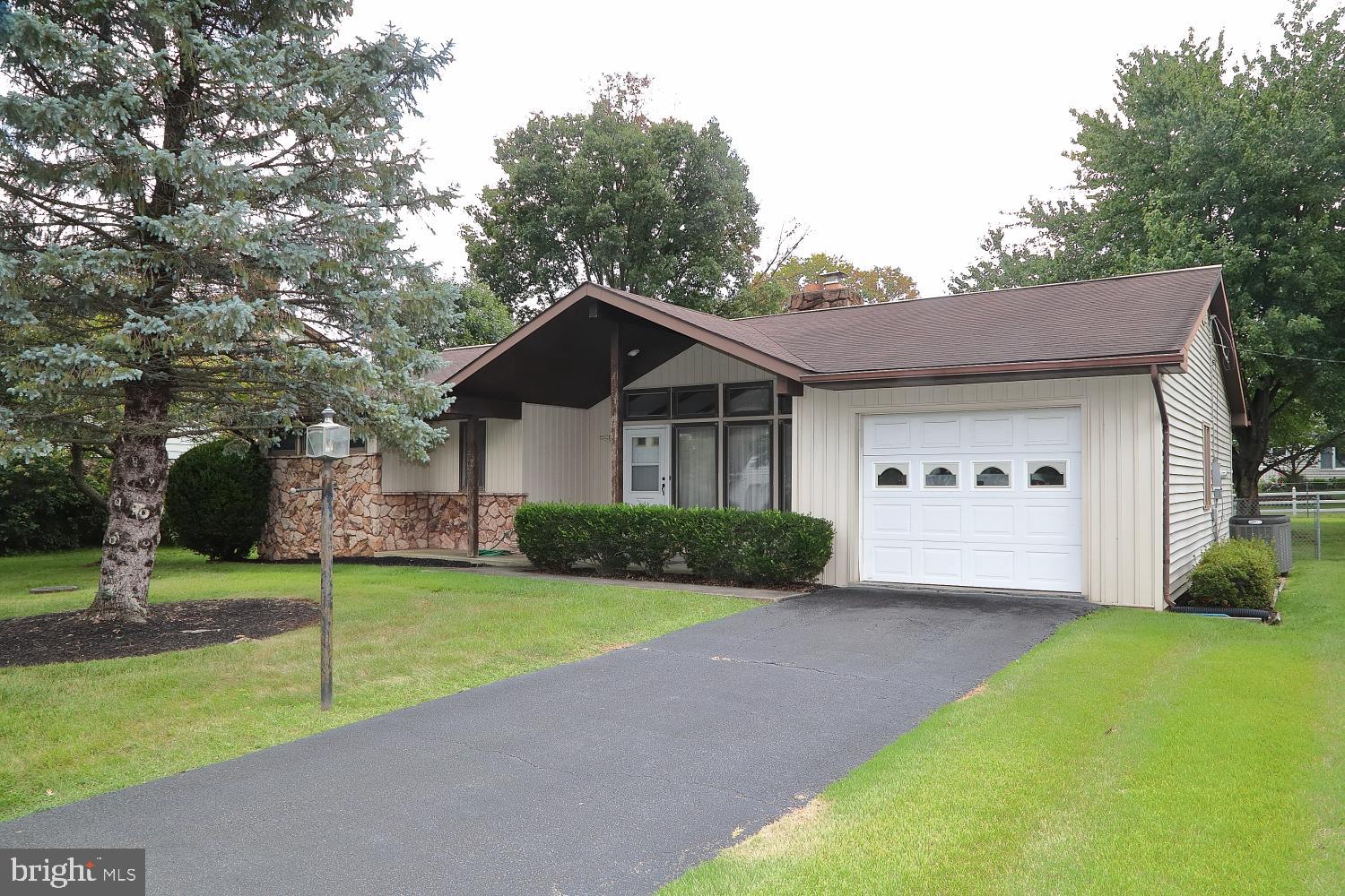 514 Rutledge Avenue Lancaster, PA 17601 - Photo 1 of 28 Gallery Image 1