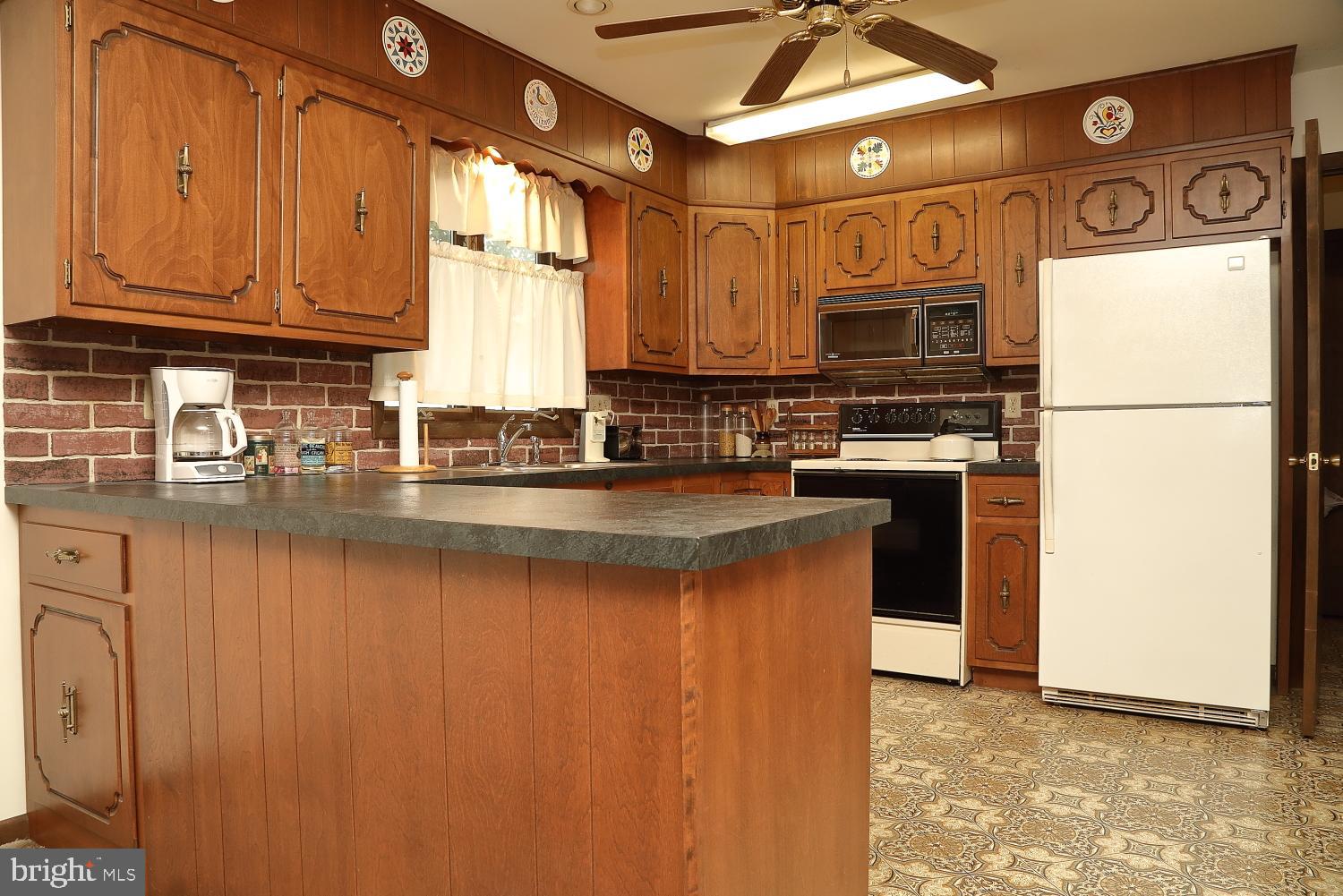 514 Rutledge Avenue Lancaster, PA 17601 - Photo 8 of 28 Gallery Image 8