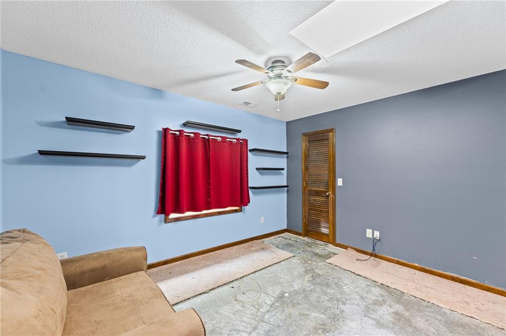 33155 Block Road Paola, KS 66071 - Photo 16 of 51